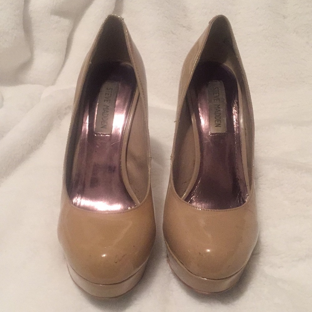Steve Madden nude shoes